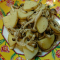 ★Lee☆'s cooksnap of when they made じゃがいもとしめじのマスタード炒め.