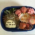 みぃ散歩☆'s cooksnap of when they made ♡おにぎりトトロキャラ弁♡.