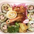 yosiyumi's cooksnap of when they made ピンクハートの巻き寿司　キャラ弁.