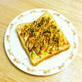 YUZVIO's cooksnap of when they made 白菜のお好み焼き風トースト。.