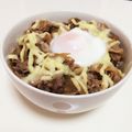 ☆sinnkuro★'s cooksnap of when they made 惚れ直されちゃう♪チーズ牛丼温玉のっけ.
