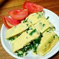 tokutan's cooksnap of when they made だし汁じゅわ〜☆ニラ香る出し巻き☆.