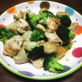 みいちゃン☆'s cooksnap of when they made 簡単♪鶏モモ肉と里芋のガリバタ醤油炒め☆.