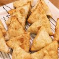 CHIE☆★ちえ's cooksnap of when they made 餃子の皮でツナポテトのサモサ.