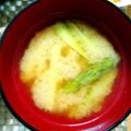 賢くんママ's cooksnap of when they made じゃが芋とアスパラの味噌汁.