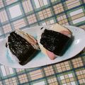 よちりん's cooksnap of when they made 絶品、意外な美味しさ、ハムチーズおにぎり.