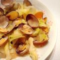 ゆうとママ❤︎'s cooksnap of when they made 春キャベツ◉あさりの酒蒸し◉新玉ねぎ.