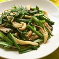 mmameco's cooksnap of when they made エリンギとにらの炒めもの.