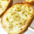 アボカドアキタ's cooksnap of when they made 軽やかに♪オリーブマヨのおつまみトースト.