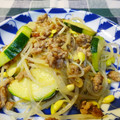 yasutonton's cooksnap of when they made 豆もやしとズッキーニのオイソ炒め.