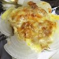 梨とりんご's cooksnap of when they made 新玉ねぎ丸ごとグラタン.