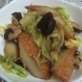 まゆま〜ゆ's cooksnap of when they made さつま揚げとキャベツの炒め物.