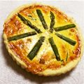 yn329's cooksnap of when they made 意外と簡単！アスパラガスのキッシュ.