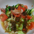 にゃのめ's cooksnap of when they made トマトときゅうりのもずく和え.
