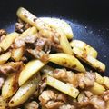 イヌミ's cooksnap of when they made 豚肉とじゃがいもの甘辛炒め.