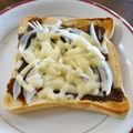 スタイリッシュママ's cooksnap of when they made 和風ピザトースト♪有明海苔の佃煮で.