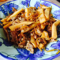 ☆winwin☆'s cooksnap of when they made 白滝で量増し！筍と豚肉のおかか炒り煮.