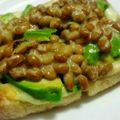 ann73's cooksnap of when they made アボカドと納豆と塩昆布の油揚げピザ.