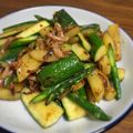 ＊・ヒロ・＊'s cooksnap of when they made じゃがいもとズッキーニの炒め物.