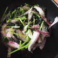 mihonakari's cooksnap of when they made 豆苗と赤玉葱のごま風味和え.