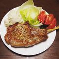 30さん's cooksnap of when they made 骨付き豚ロースのグリル.