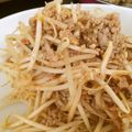 hina0229's cooksnap of when they made 挽肉ともやしのピリ辛炒め.