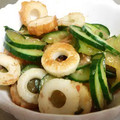 まきぱき's cooksnap of when they made ゴマ油で焼き竹輪。と胡瓜のおかか和え.
