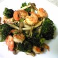 たまちょん's cooksnap of when they made えび＋しめじ＋ブロッコリー！塩炒め.