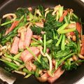 きくちはるこ's cooksnap of when they made もう一品！小松菜とスパムの炒め物.