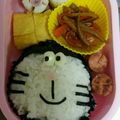 クック1R5DVR☆'s cooksnap of when they made ドラえもんおにぎり弁当.