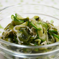 fuwavani's cooksnap of when they made 簡単☆しらすとわかめの酢の物.