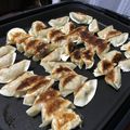 友村さんのお嫁さん's cooksnap of when they made 夫婦で作る！うまーい♪♪羽根つき餃子.