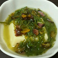 キットン☆'s cooksnap of when they made 簡単 浅漬けとメカブの付け合わせ.