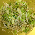 クックZ8J4H4☆'s cooksnap of when they made もやしと野菜の青じそ柚子胡椒和え.