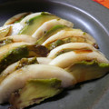 marere's cooksnap of when they made アボカドと桃の和風サラダ.