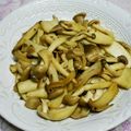 かなりんココりん's cooksnap of when they made 簡単♪きのこの甘辛炒め.