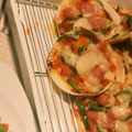 けーきみっくす's cooksnap of when they made 簡単☆餃子の皮でピザ.