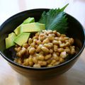 runa10's cooksnap of when they made 1人飯 ズボラ飯 納豆アボカド丼.
