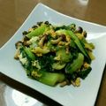 ビキナーもんちゃん's cooksnap of when they made 青梗菜とぶなしめじの卵とじ.