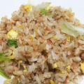 ぐり0730's cooksnap of when they made 簡単☆鮭とレタスの炒飯.