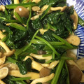 イシュタル☆'s cooksnap of when they made しめじとほうれん草のバター炒め.