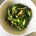まみすけ♪826's cooksnap of when they made きゅうりとせりと生姜の和え物.