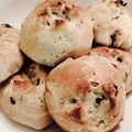 らうるごんざれす's cooksnap of when they made シュガートップ♡胡桃レーズンパン.