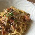 オママゴトの妹¨̮'s cooksnap of when they made スモークサーモンとシメジの和風スパゲティ.