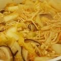 やまちゃんせいちゃん's cooksnap of when they made 白菜と 鶏むね肉の ピリ辛にんにく煮込み.