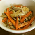 ドレステン's cooksnap of when they made 簡単　たっぷりキノコと油揚げの旨煮.