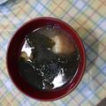 ラリー＆サラ's cooksnap of when they made 簡単！朝食にも♪がんもとワカメのお味噌汁.