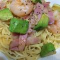 よしみたん♡'s cooksnap of when they made えびとアボカドの簡単クリームパスタ.