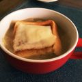 chippyxxx's cooksnap of when they made 簡単！あったかオニオングラタンスープ♡.