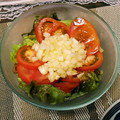 peaなっつ's cooksnap of when they made トマトと玉ねぎのサラダ.